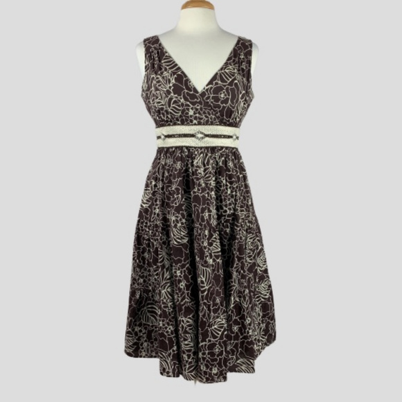 Liz Claiborne Dresses & Skirts - Liz Claiborne Brown & Cream Fit & Flare Dress